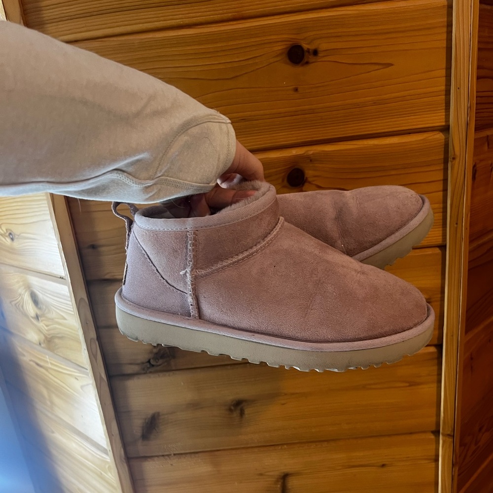 Light pink mini Uggs